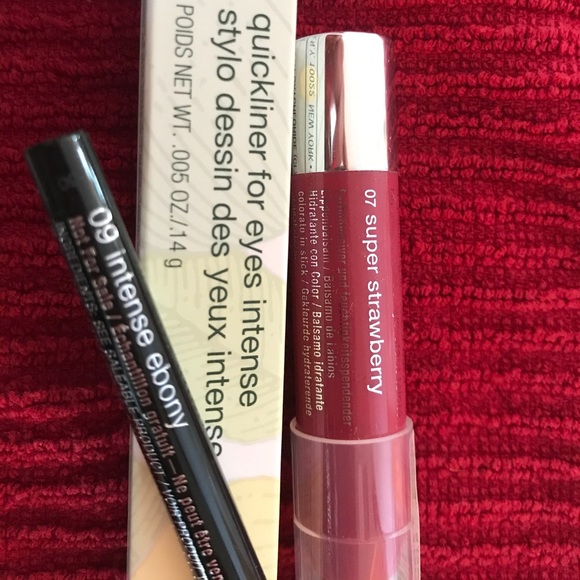 Clinique Other - Clinique Essentials for lips and eyes